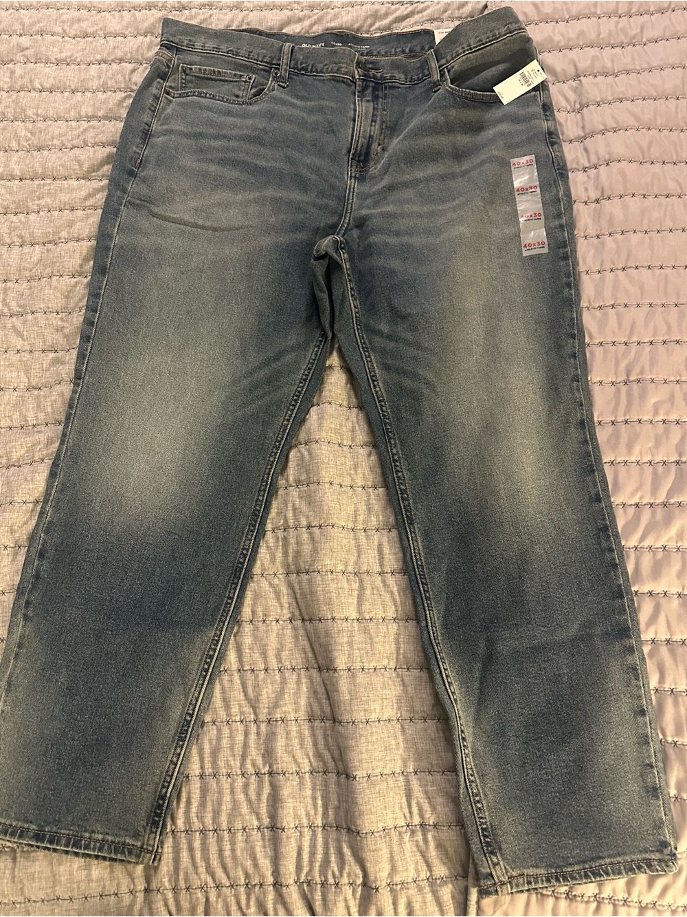 Old Navy Relaxed Fit Men's Jeans in Faded Blue